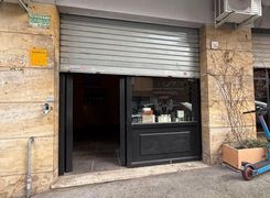 Negozio/Locale commerciale in affitto