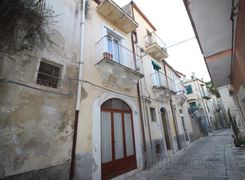 Casa indipendente in vendita