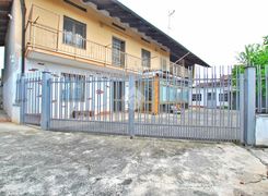 Casa indipendente in vendita