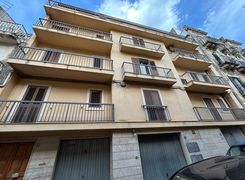 Appartamento in vendita