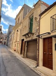 Casa indipendente in vendita