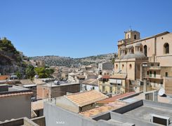 Casa indipendente in vendita