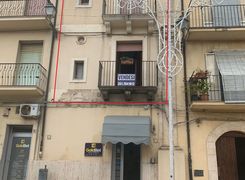Casa indipendente in vendita