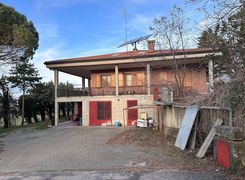 Casa indipendente in vendita