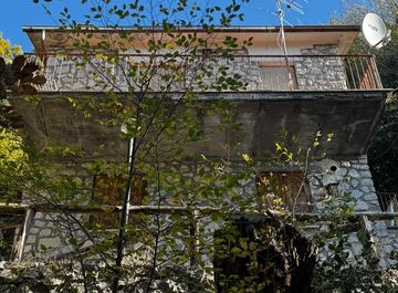 Casa indipendente a Serrone in zona Centro