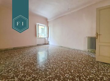Quadrilocale in Viale Spartaco Lavagnini a Firenze in zona Centro, Centro Storico