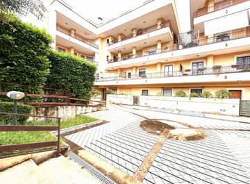 Appartamento in Vicolo Alfredo de Negri a Caserta in zona Falciano