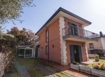 Casa Indipendente in Affitto in ugo la malfa a Trecastagni