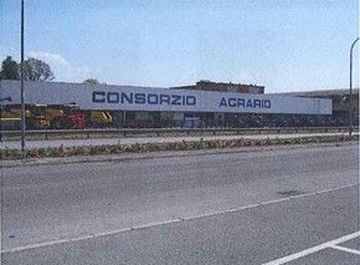 Capannone in SS45bis a Gardone Riviera in zona Centro