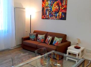 Bilocale in Via delle Porte Nuove a Firenze in zona Parco delle Cascine, Porta al Prato-Borgo Ognissanti, San Iacopino