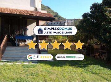 Villa in Via Francesco Solimena a Nocera Inferiore