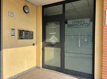 Casa bi/trifamiliare in Piazza Venco 5 a Albuzzano in zona Centro