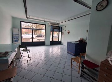 Locale commerciale a Perugia in zona Cenerente, Colle Umberto I, Migiana di Monte Tezio