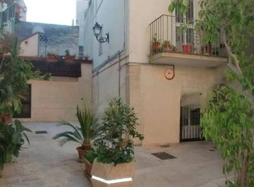 Bilocale in Via Trotti 54 a Noicattaro in zona Centro