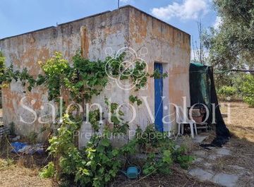 Terreno agricolo in Strada Vicinale Lala a Parabita