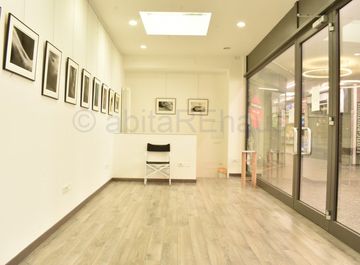Locale commerciale in Galleria Sernesi a Bolzano in zona Centro