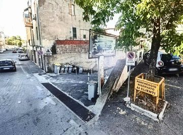 Locale commerciale in Via G. Amendola 84 a Mentana in zona Centro
