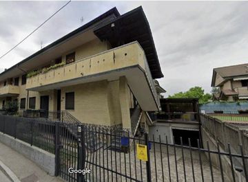 Trilocale in Via Trieste 92 a Paderno Dugnano in zona Villaggio Ambrosiano