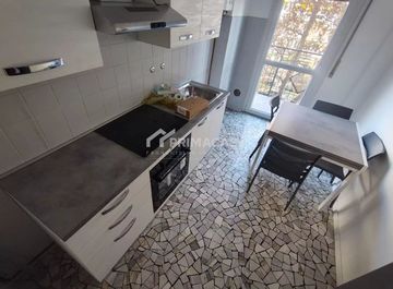 Bilocale in Corso Lodi 34 A a Milano in zona Porta Romana, Risorgimento