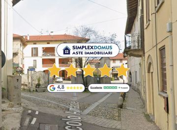 Trilocale in Via C. Cerea a Gazzada Schianno in zona Schianno