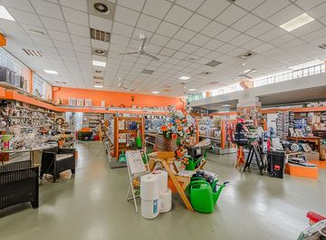 vuse go nera Attività commerciali in vendita in provincia di Biella