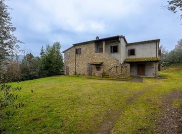 Case grandi con terrazzo in vendita a Arezzo Casa.it