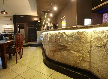 Locale commerciale in Piazza Villaganzerla a Castegnero in zona Villaganzerla