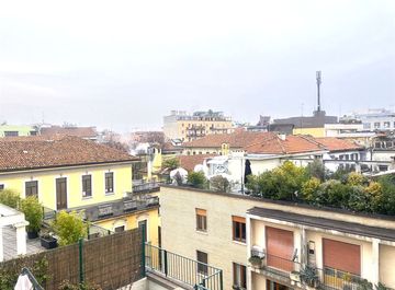 Trilocale in Via Crocefisso 6 a Milano in zona Centro, Duomo, Brera