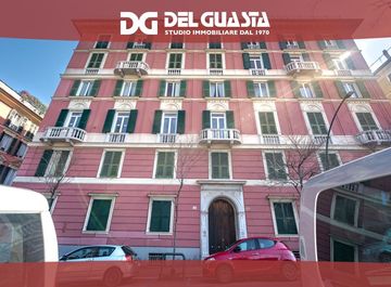 Case da ristrutturare in vendita a Genova in zona Castelletto ...