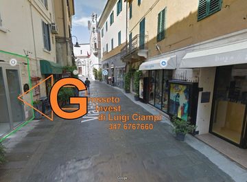 Locale commerciale in Via Bettino Ricasoli 7 a Grosseto in zona Centro Storico