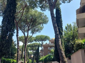 Bilocale in Via Courmayeur 25 a Roma in zona Farnesina, Tor di Quinto
