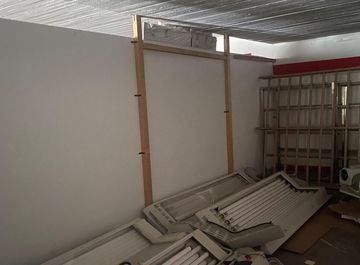 Locale commerciale in Via Valeriana a Sondrio in zona Viale Milano