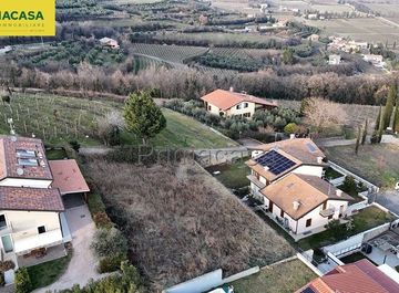 Terreno edificabile in Via degli ulivi a Lavagno in zona San Briccio