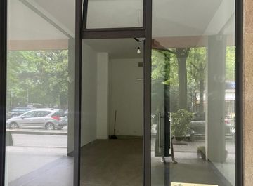 Locale commerciale in Viale Stazione a Montegrotto Terme