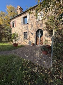 Villa in Via Chiesa 34 a Ferrara