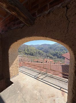 Rustico/casale a Armeno in zona Sovazza