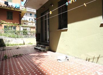 Appartamento in Affitto in Viale Ansaldo 2 a Genova