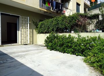 Appartamento in Affitto in Via Federico Donaver a Genova
