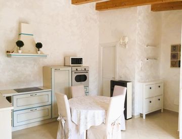 Soggiorno - Trilocale in Vendita in Via Roma 1 a Villa Faraldi