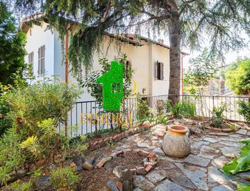 Foto 1 di 56 - Villa in Vendita in Via Fanny Roncati Carli a Imperia