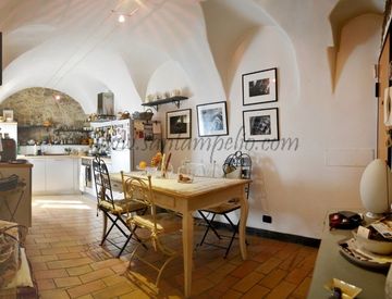 Soggiorno - Trilocale in Vendita a Dolceacqua