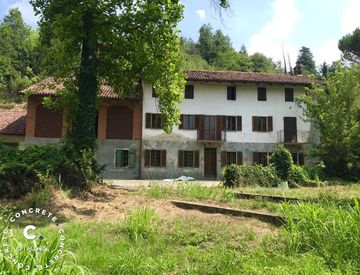 Facciata - Rustico, casale in Vendita in Frazione Ranello 66 a Castelnuovo Don Bosco