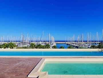 Piscina - Attico, mansarda in Vendita in Località Marina degli Aregai a Cipressa