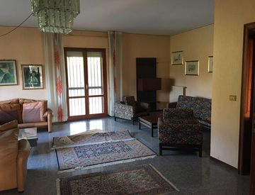 Soggiorno - Villa in Vendita in zona Santa Maria a Catanzaro