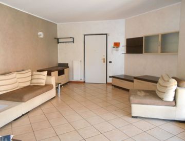 Soggiorno - Trilocale in Affitto in Via Giorgio Vasari 17 a Lissone