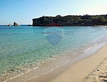 Vista - Terreno edificabile in Vendita in Viale dei Lidi a Siracusa