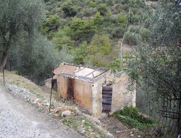 Foto 1 di 21 - Terreno edificabile in Vendita in Regione Cirese 127 a Taggia