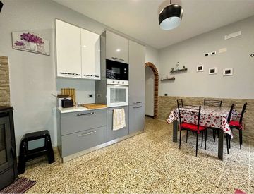 Cucina - Rustico, casale in Vendita in Via dei Ramacciotti 4 a Capannori