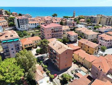 Foto 1 di 47 - Quadrilocale in Vendita in Via Vignasse 23 a San Lorenzo al Mare