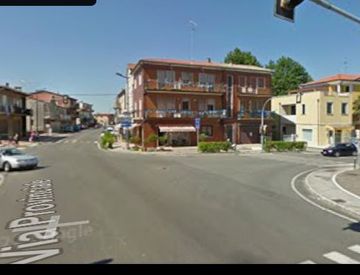 Foto 1 di 5 - Locale commerciale in Affitto in Piazza Monumento 5 a Piove di Sacco